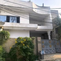 خلف بيت سعد المختار • ١٨٠م • ٤ غرف