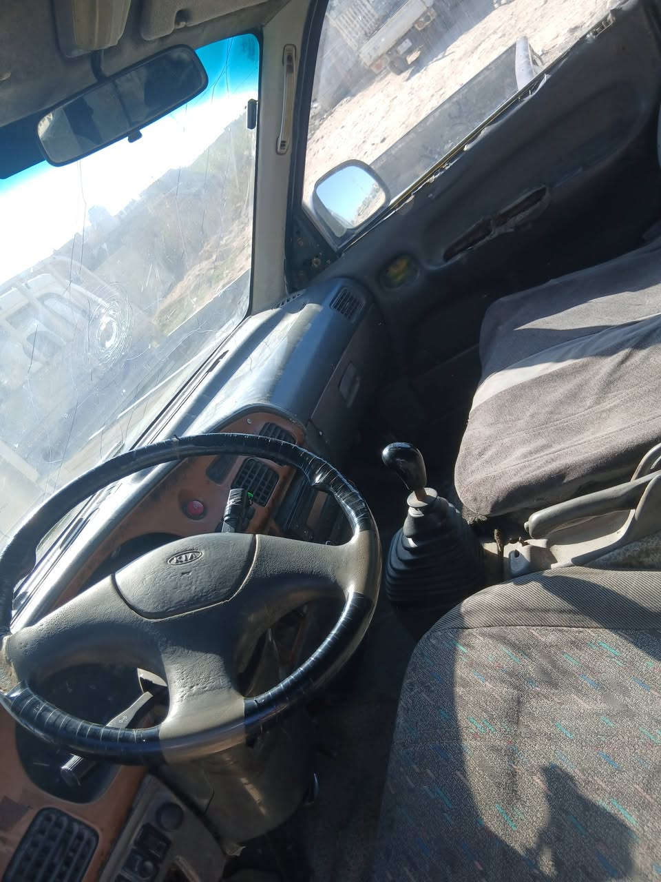 سلامو عليكم ورحمة الله وبركاته بريجو مديل 96سنويه ٢٨شواصي مكفوله تحويل مكفول سياره جاهزه متصرف عليها مكينه بيها صرف سعر ٣٥ ملكف بنشر ديالي بعقوبه ***********
