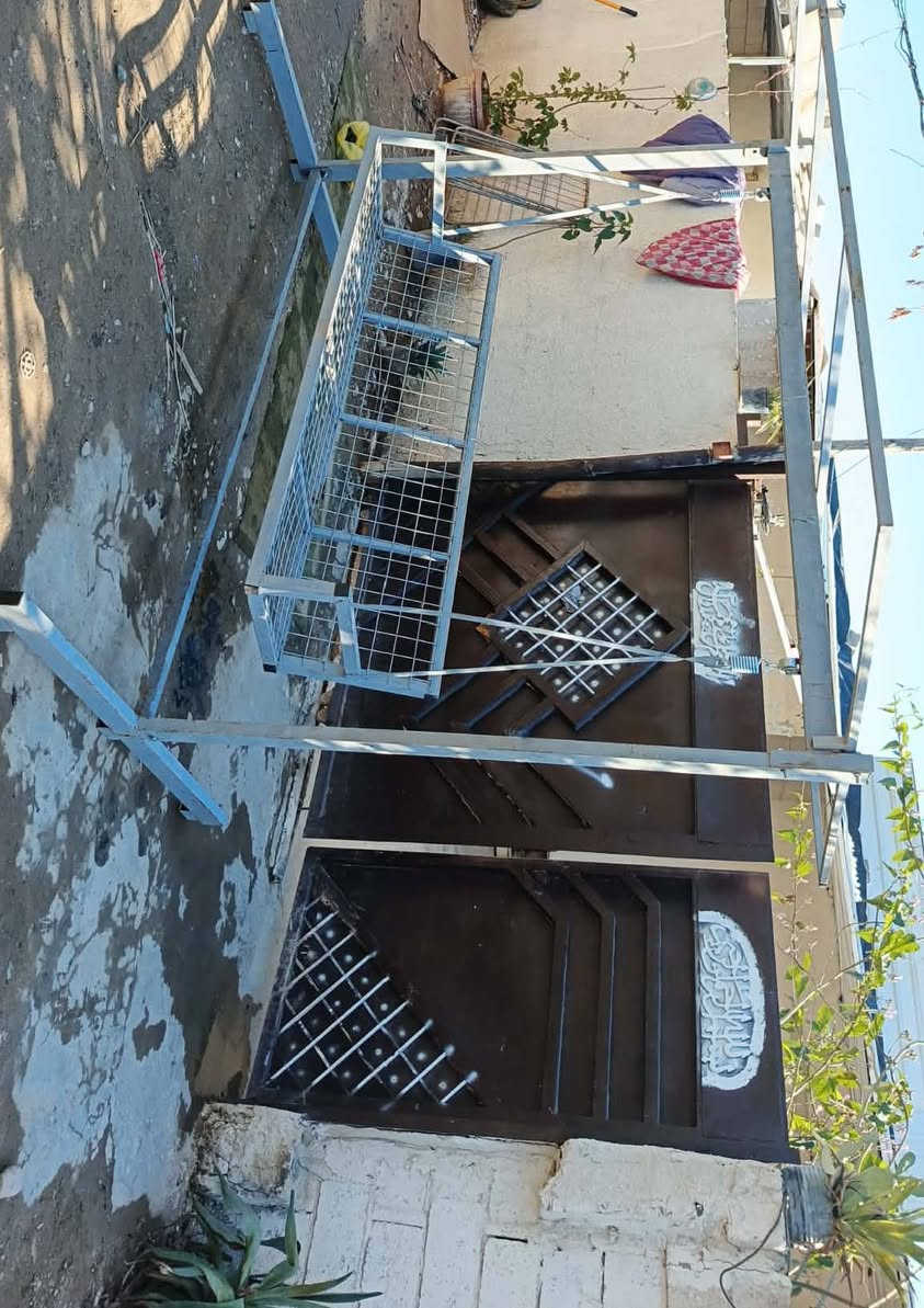 مرجوحة عرض مترتين ونص السعر 225 وبيهة مجال بصيط بغداد ***********
