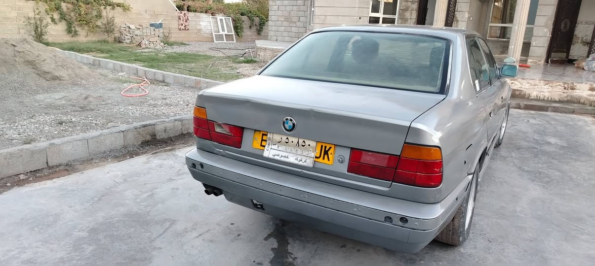 السلام عليكم بي ام للبيع 520 كير عادي رقم كركوك سنويه نافذه 18 محرك كير صدر كلها شرط للبيع 35 وبيها مجال او مراوس حسب القناعه مكان السياره الحويجه العباسي تفاصيل اكثر ***********
