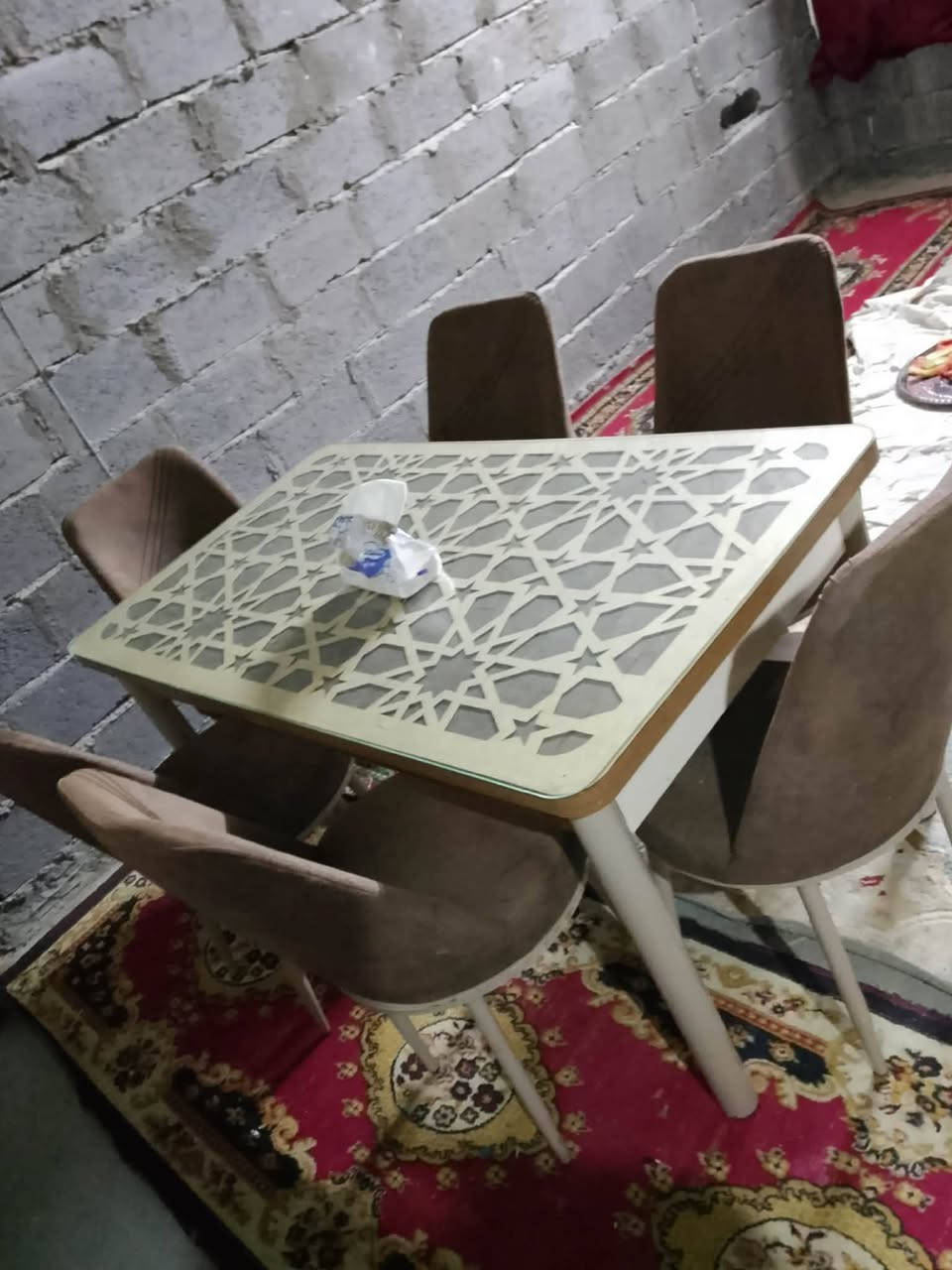 السلام عليكم ميز و كراسي عدد 6 للبيع اخو الجديد نضيف كلش الي يحب يدخل خاص ونتفاهم ع سعر


**إذا كنت صاحب هذا الإعلان وتريد حذفه لأي سبب، رجاءا أرسل رسالة إلى الدعم الفني**