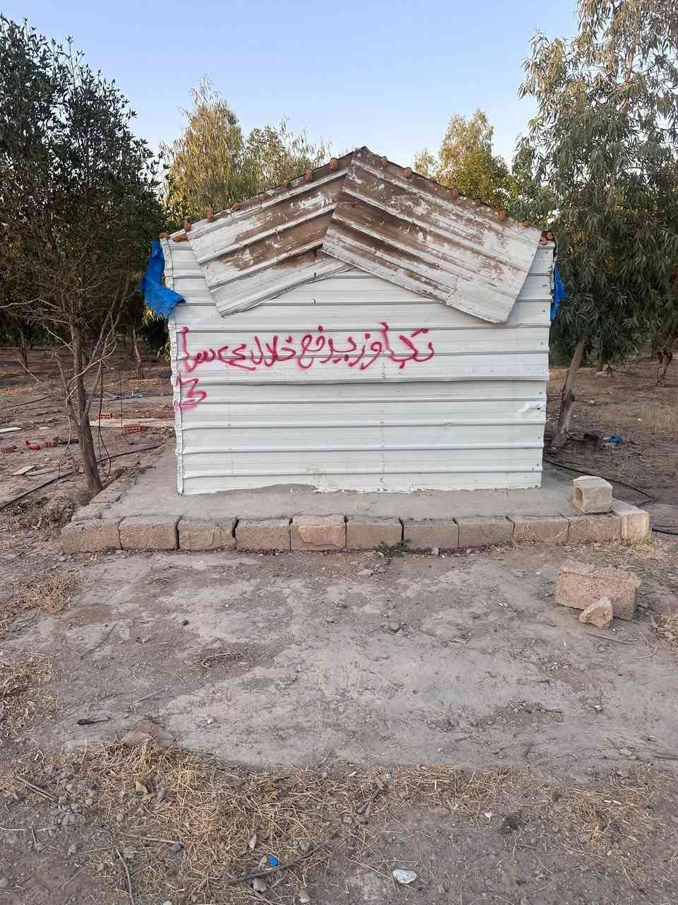 سلام عليكم كرفان جينكو درجه وله جديد  ٣×٣ مكاني تكريت سعر 350وبي مجال قليل ***********
