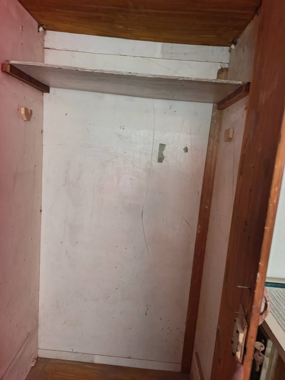 غراض للبيع
سرير وكاروك اطفال 

سنك حوض المنيوم بابين 

كنتور بابين صاج داخل وخارج

وقاطع اربع ابواب 

العنوان الحريه شارع ٣٠ السلام 

***********

واتساب موجود 

اتصال فقط
 غير موجود على الفيس

السعر قيم انت وتعال اخذ
