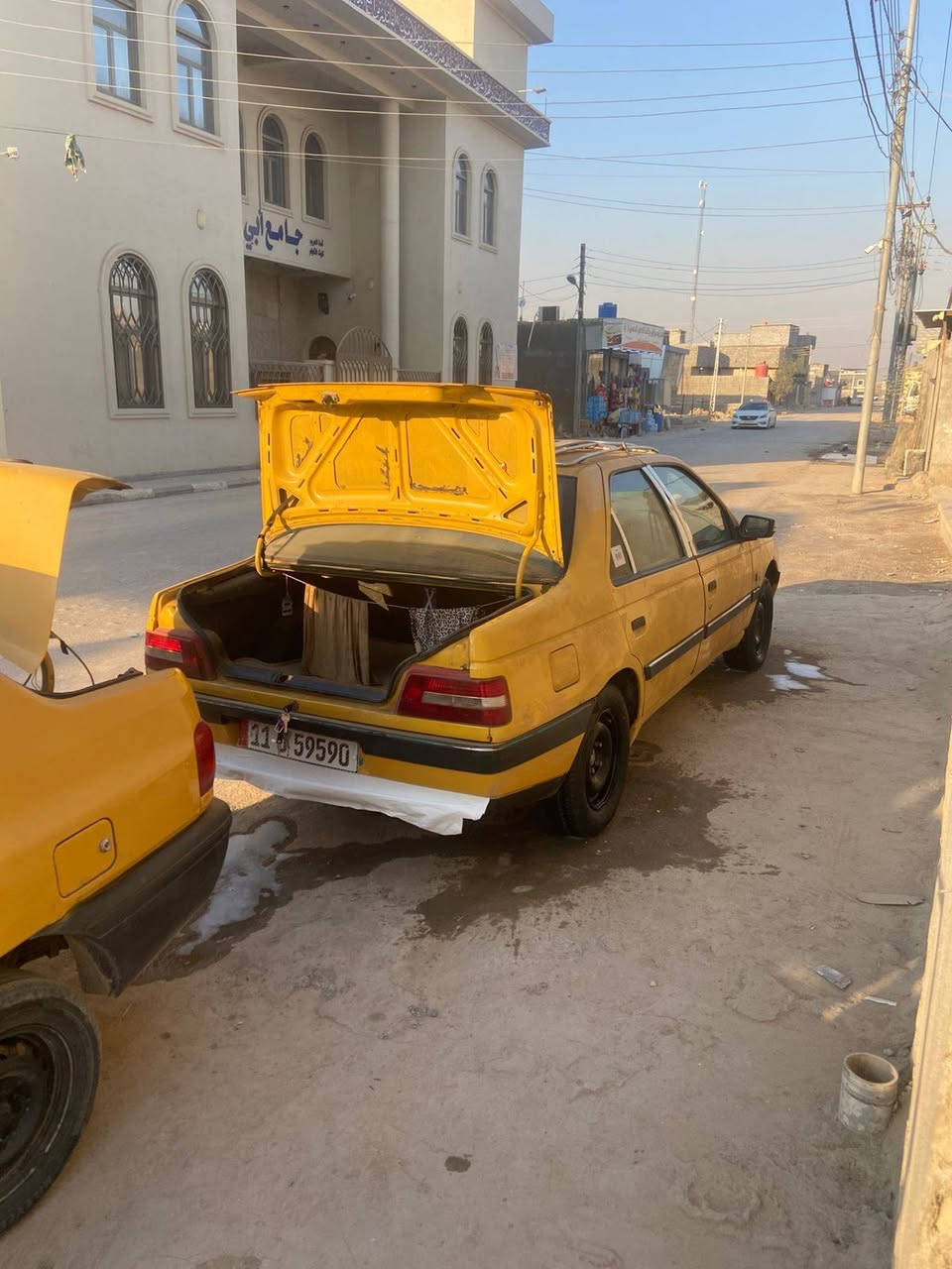 سياره خير من الله
السنويه بسمي جديده مصفره

فقط تبديل بس المدگر ضربه مو قويه بس الخارج بدلته

صبغ دوسات فقط ولباقي كفاله عامه

محرك گير حداده تخم تاير دواخل ما نقص اي شي بيه

من دعاميه لدعاميه جاهزه

السعر 45 بيه مجال  حگ الجيه

الرقم *********** واتساب بي
