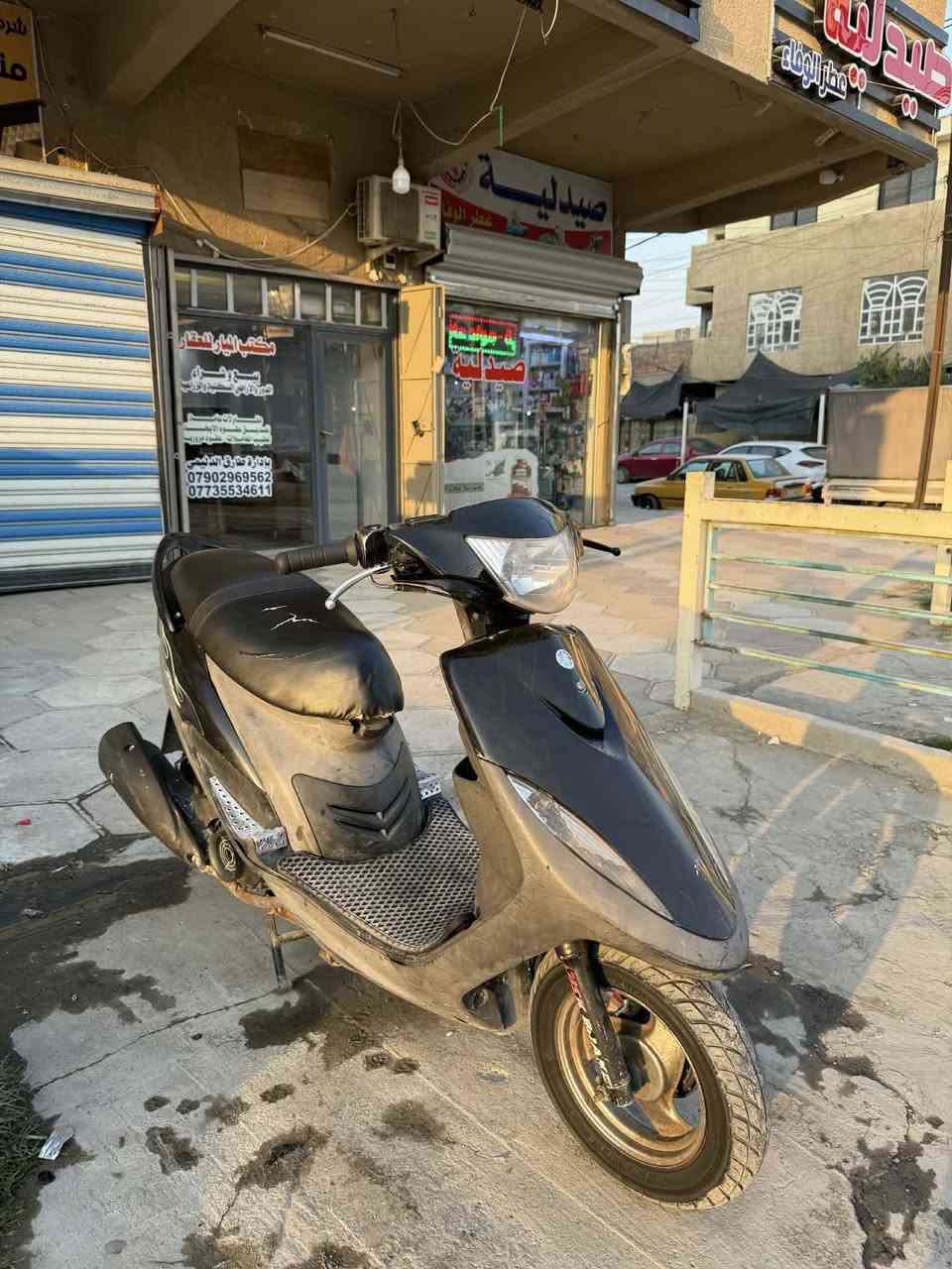 ماكس عدله 2007 للبيع دراجه مكفوله من الفتح مكفوله من النضوح والتبخير دراجه خير من الله ناشفه ملحه مثل مموضح بالصور كفرات بلادي دواخل ملح بلادي سلف بلادي صدر بلادي دبل خلفي بلادي كهربائيات كله شغاله اشاير سطبلايت خلفي بكلايت امامي شغال وكله بلادي دراجه نكره سلف مابيه اي نقص صالنصه بلادي كلشي عالحاله البلاد 
ملاحضه : بيه كلج امامي رياضي مال رمبه مال تايوان وابو المصلحه يعرف سعره بيش ويعرفه 
مكان الدراجه بغداد العامريه السعر خاص *********** للاتصال واتساب متوفر
