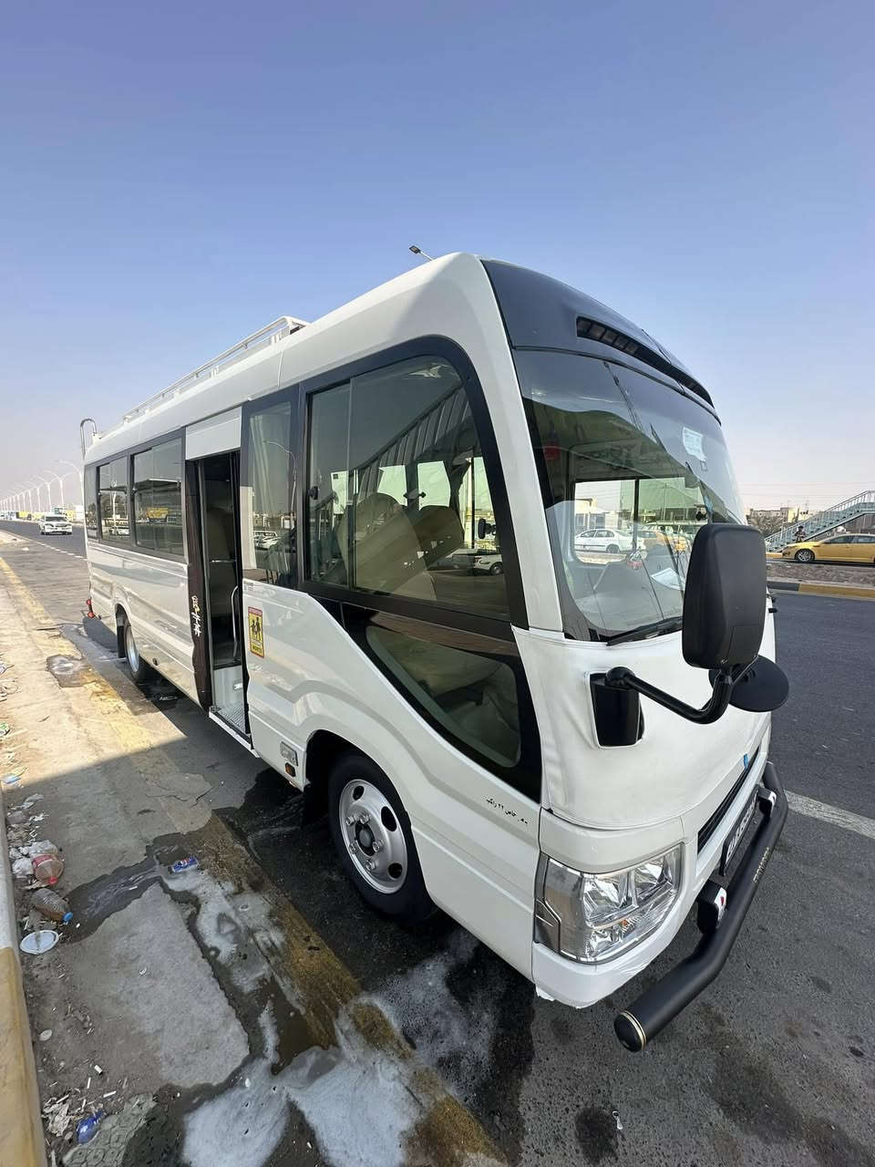 سلام عليكم كوستر موديل 17للبيع سياره جاهزه مكينه كير كفاله اكسن بيه ونه خفيفه كلش تبريد محور كشن ستاركس وركه اضافيه منضومة غاز دروعه صدر جديد بيه بس بجم تبخير مالكويت وبارد بربع البانزين حك شبرين الباقي كفاله خط وبحث جديد هزة جديده سياره كلش جديده السعر 445وبيها مجال .
رقم موبايل /***********
