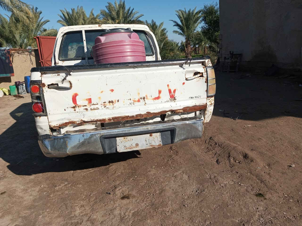 سلام عليكم ورحمه الله وبركاته گنوه  للبيع 2007رقم صدامي صاحبه تاجر سيارات مما متواجد  رقم كربلاء سعر 28 بيه مجال رقم***********العنوان قاد سيه البدير
