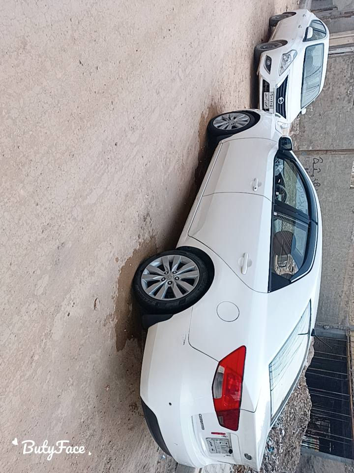 سلام عليكم كيه سيراتو 2013 خليجي
مكينه 1600 جديده حداديه جديده تخم تاير ستوني شاده شاشه كامره موصفاته نص فول 
رقم نجف مداور ثاني يوم بيع نقد او قصد
سعر نقد 87 بيه 3 قطع صبغ الي ريد يستفسر اكثر رسلني دزله فديو توضيحي مكاني نجف *********** سعر قصد رسلني دلل
