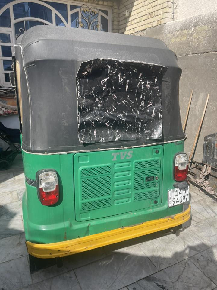 السلام عليكم للبيع تكتك تي في اس مديل 2022 شهر العاشر نضيفه يرادله تجفيت هيه تمشي مابيه شي بس مستحقه محركه ما مفتوح شرط الفحص رقم بصره سعره 7500 الشراي يدلل 
مكاني بصره رقمي ***********
