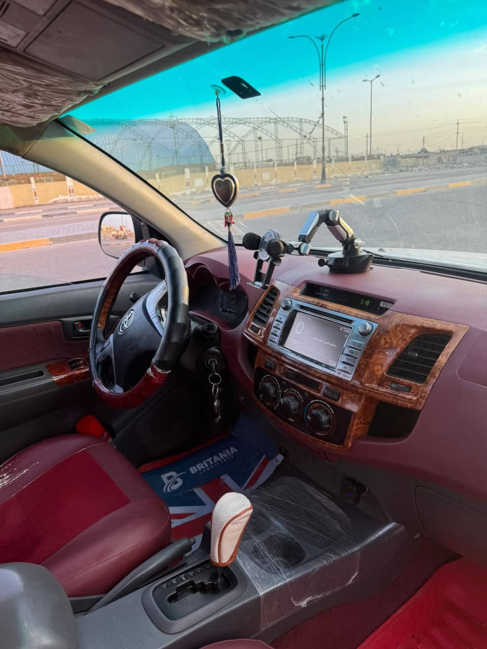 السلام عليكم هايلوكس 15 شاص 19 الوان بصره تحويل ثاني يوم كفاله عامه كفاله رقم الهاتف اتصال فقط ***********
