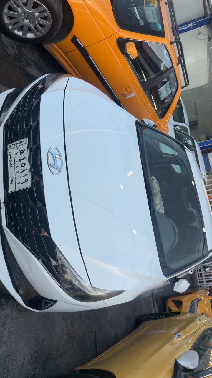 السلام عليكم سياره النتره خليج موديل 21 سياره كلش حلوه ونضيفه بيها طخه صبغ ربع بنيد بدون ايرباك بدون دواخل سياره حلوه بيها كم طخه بسيطه ممبينه بالصور مكاني بغداد سعرها 135 وبيها مجال واتساب *********** اتصال رصيد ع ***********
