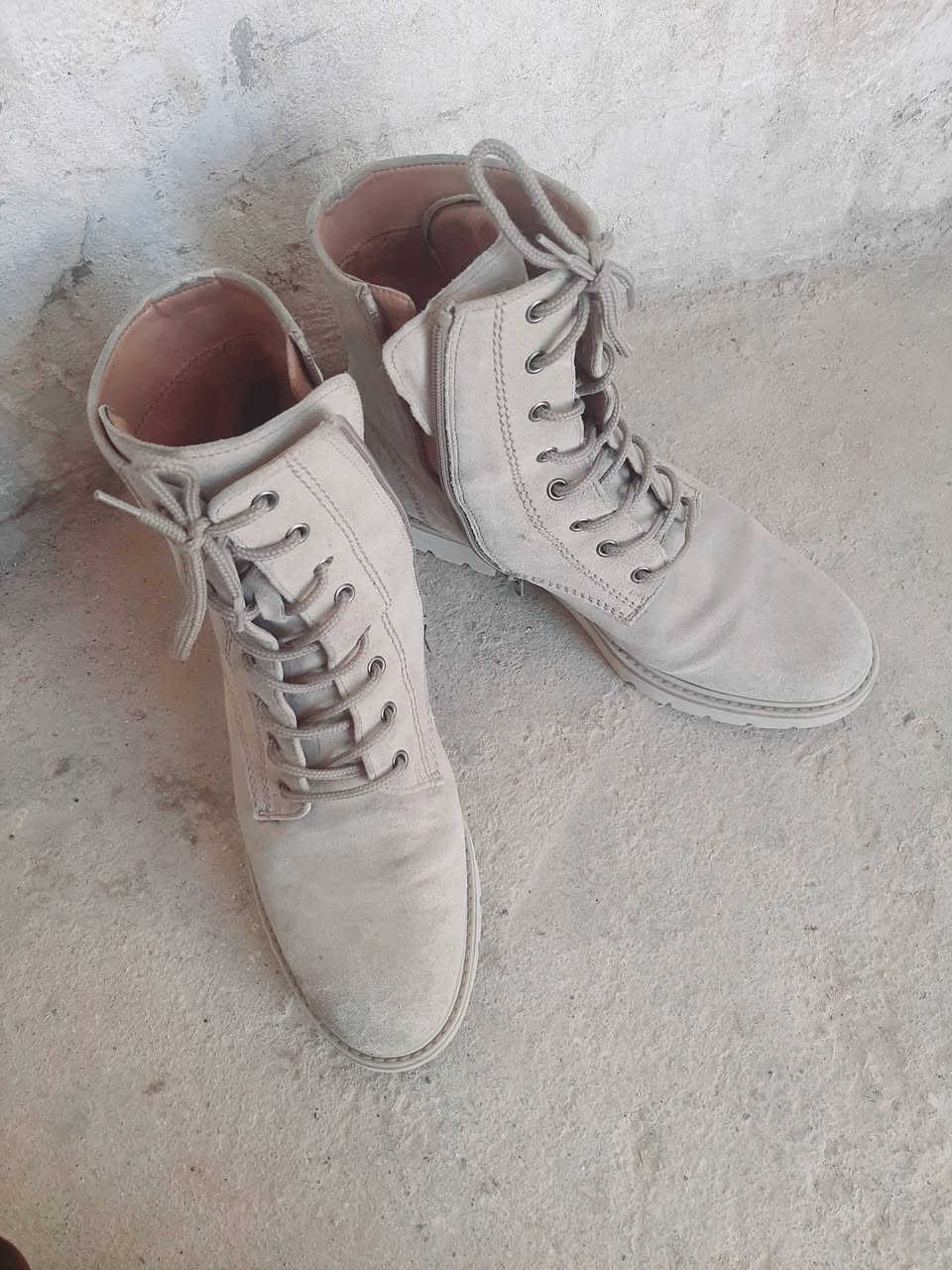 بصطال باله نضافه ٩٠ بل ميه ماركهضش حجم 42 مريح كلش وشرط ريحه ميطلع شرط سعره ١٠٠ المكان الانبار هيت


**إذا كنت صاحب هذا الإعلان وتريد حذفه لأي سبب، رجاءا أرسل رسالة إلى الدعم الفني**
