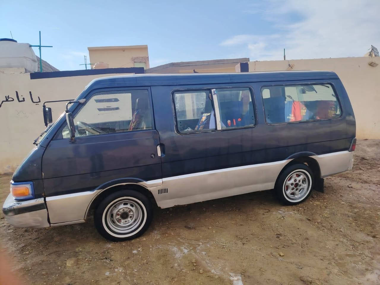 سلام عليكم كيه بسته البيع موديل ٩٤ رقم ديالئ ألماني مكينه بيها تبخير قليل بدون تنقيص شواصي نضاف كير بل جيس داخل حلو كشر حلو سلف دينمه باتري كلها جدد تحويل مباشر بم نوازل اكسل سياره جديده السعر ٢٧ وبيها العنوان ديالئ بلادروز ***********
