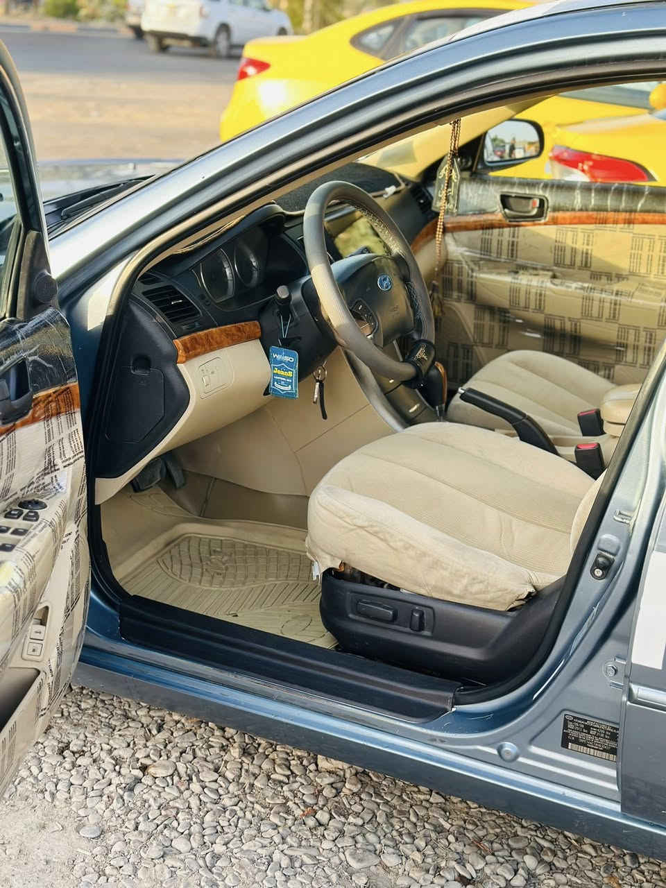سلام عليكم
سوناتة 2010 
بسمي تحويل مباشر 
فول موصفات 
محرك 2400
داخل بيجي صاج 
سقف فتحة 
كشنت كهربائي 
تبريد ثلج❄️ 🧊 
تايرات جديد 4حديد 
حدادة جديدة. كهربية كلهة جديدة 
بيهة 3 قطع صبغ بس 
السعر 105 مجال قليل 
عنوان كركوك 
***********

