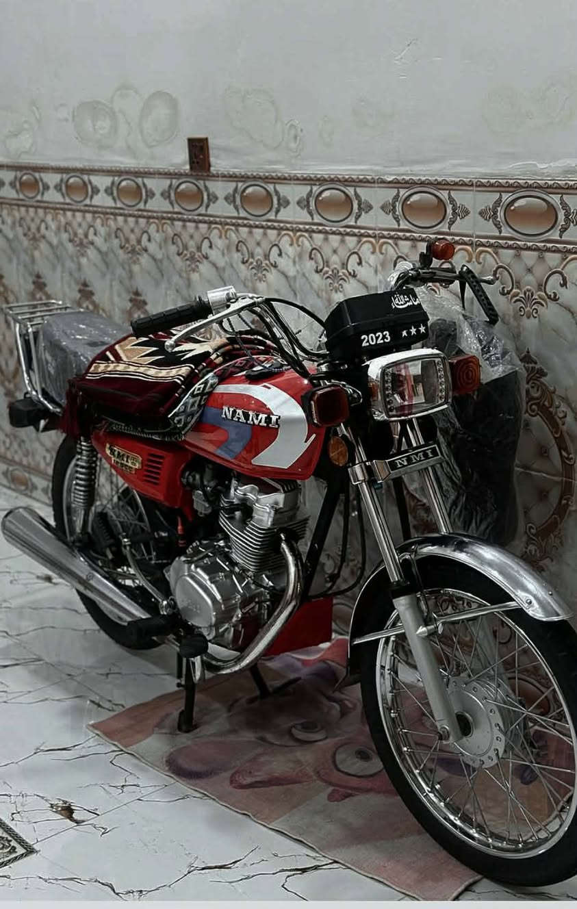 سلام عليكم للبيع نامهةة تعمير كله 26 شاصي نامه 18 
اوراق 7 مكان حله محاويل علي ابن الحسين 
‏‪هـ 0785 721 5754‬‏
