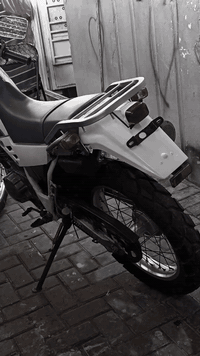 السلام عليكم تم اعاده النشر بسبب الوعود الكاذبه 
دراجه ياماه غزاله دراجه نضيفه ماشيه 30 الف مديل 1991 
دراجه قبل شهر طلعته من رمبه تاريخ مكاتبه موجود دراجه مكينه خرسه نضيفه كلش دراجه نكره سلف 
خير من الله مكينه 225c
الرقم ***********
