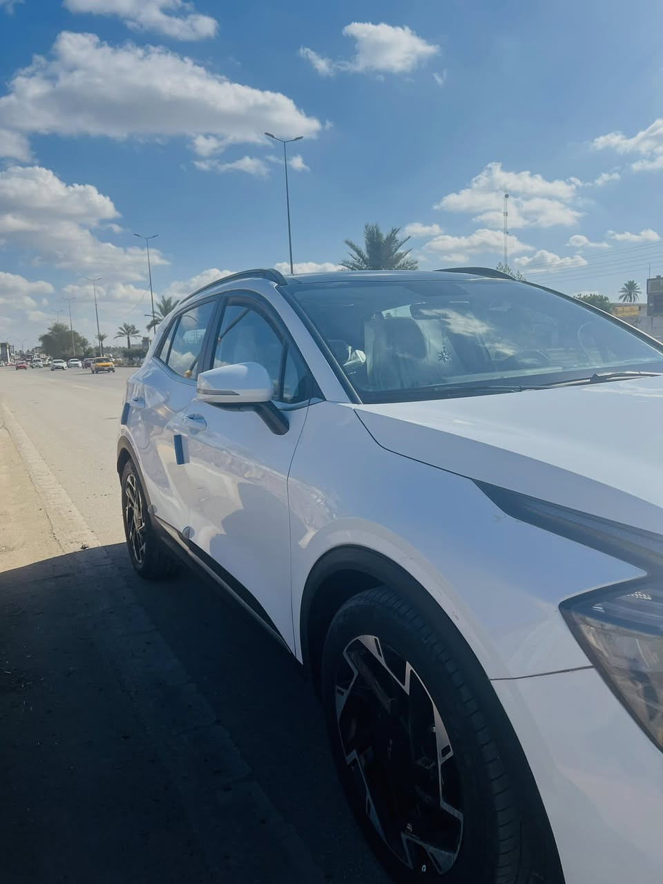 بسم الله الرحمن الرحيم 🤲
كيا سبورتج2023 خليجي  مواصفات ((واحد على واحد ))

السياره رقم أربيل بأسمي نظيفه طخه بالجاملغ الأيمن
مصلح بواسطه B d r كارت قليل و رصعه مال حصوايه بل باب  وتكحيله  تعال أخذ سونار وشوف بنفسك كير ومكينه كفاله السياره جديده بمعنى الكلمه  بصمات 2 

مواصفات السياره :🏎️

بانوراما ✅

كرسي كهرباء 🪑

تدفئ كراسي ♨️

هيتر ستيرن 🔥

جنطه كهرباء⚡️

دخول ذكي ✅

ويل حجم ١٩ 🚗

داخليه لون بيج ⚪️

لايت + بك لايت لد 🔦

نقطه عمياء 👉🏻

اشيار في المرايا + مرايا كهرباء 🚨

اربع انضمه قياده eco/normal/smart/sport☠️

حساسات اماميه 

حساسات خلفيه 

كاميرا خلفيه 📷

شاشه اصليه نفكيشن 📍

لايت زنون مع عدسه دواره 🔦

لد نهاري 

محرك ٢٠٠٠ دوش 

تحكمات ستيرن ✅

قطعتين تبريد ❄️

سايد بريك كهربائي ⚡️

اوتو هولد 🔥

تثبيت مسار 😍

شباك بيانو بلاك 🖤

كشافات ضبابيه 🚨

شفتات ستيرن

شاحن واير ليس 🔌

تبريد شاشه ❄️🧊
ماشيه 32kmالف حقيقي 
السياره مأخذه زيرو ع أيدي 

 

هواي بعد مواصفات مامذكوره 👍🏻🏎️
سعره ٢١٧وبيه مجال 

مكاني كربلاء 
لاستفسار 📞☎️***********
