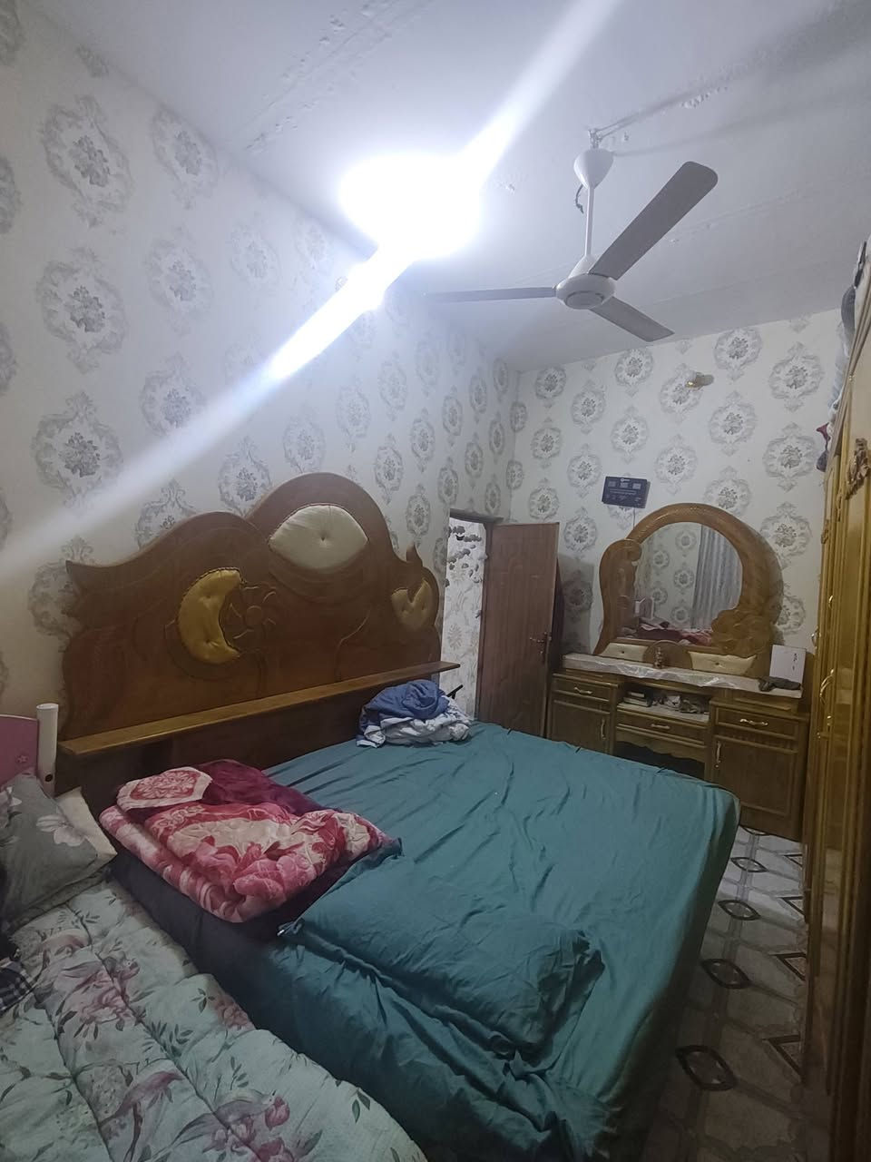 السلام عليكم دار للبيع منطقة سيد الدفاس   المساحه 120بناء طابقين *********** السعر 85
