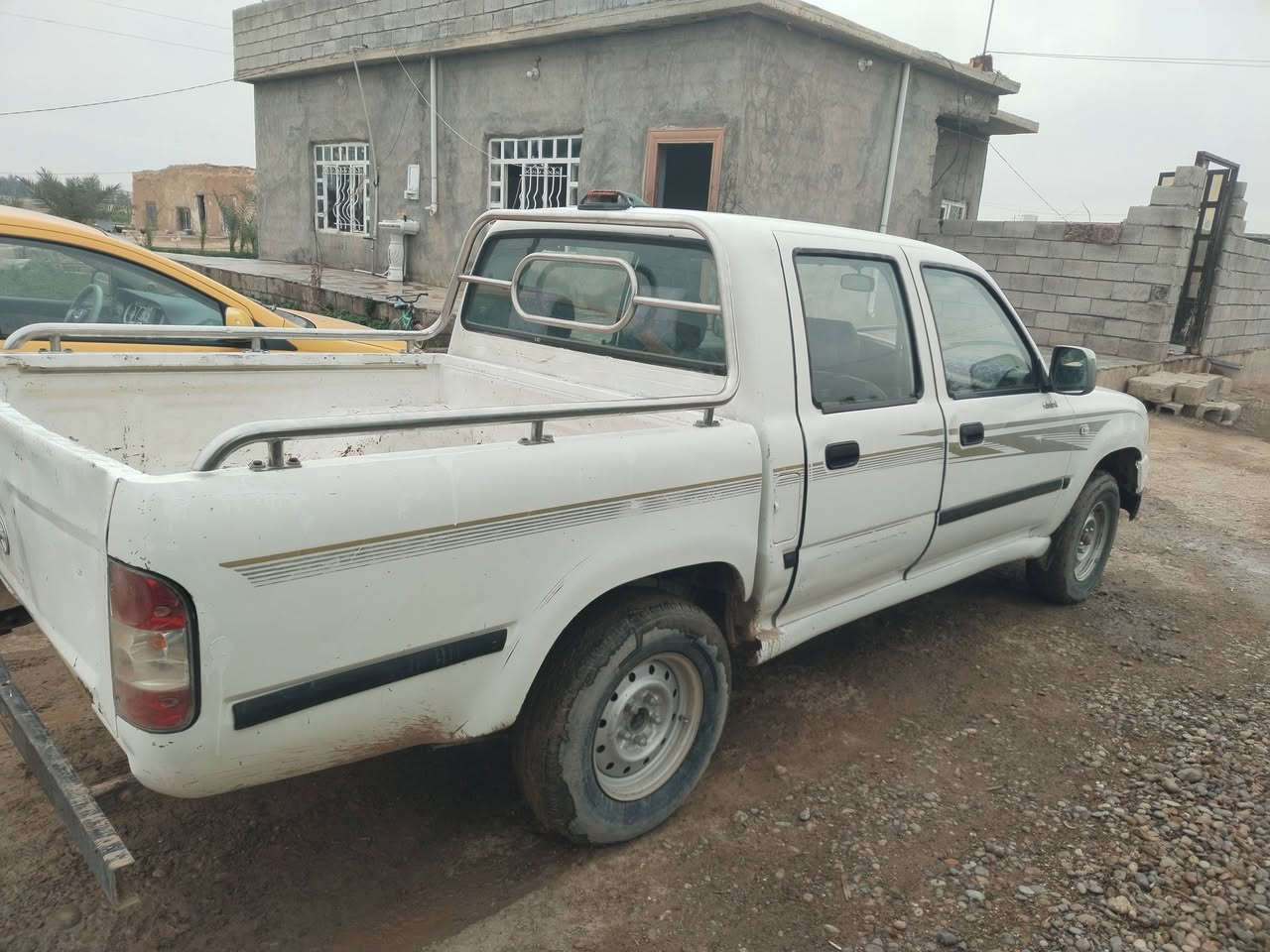 أدمرال جمعيات فلاحيه كير محرك شرط تدفئه تبريد شغال كهربائيات شغاله دوشمه جديد السيارة علا وظع البلاد السعر 30 وبي مجال قليل ***********
