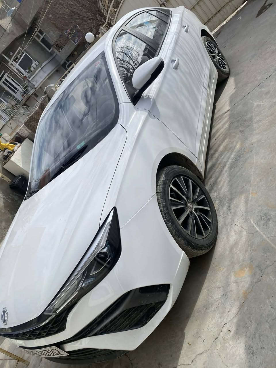 بەناوی خوای گەورە
لەسەر ئیزنی ئادمینی بەڕێز
MG5plus2025  
سەیارەکە زەمانە
مواسەفات comfort 
٢٠٠٠٠ ڕۆشتوە 
تازە سێرفسی بۆ کراوە لە شەریکە 
116 گەڵاو مەعامەلەیەکی زۆر کەم 
***********
