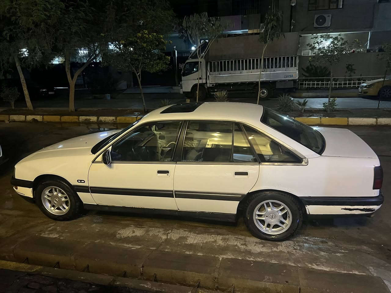 السلام عليكم
اوبل سيناتور للبيع _مديل91_محرك 30 كير عادي _رقم جديد_سنويه جديده_تايرات + ويل جديد_كير ومحرك بشرط _عربانه خلفيه جديده _ دوشمه داخل جديده _ سلايت _ بدون ضربه _ تدفئه السياره كامله اي نقص مابيها تجي تاخذ ترايك للبصره 
للتواصل ***********
العنوان : كركوك
بيع فقط بدون مراوس
