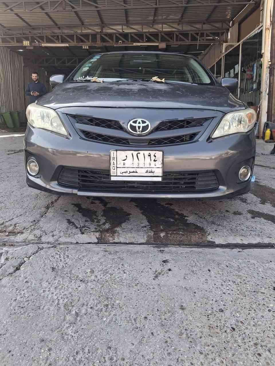 السلام عليكم ورمضان كريم 
كورلا موديل ٢٠١١ وارد امريكي حادثها جاملغ خلفي وباب مبدل نفس اللون  وجاملغ امامي مال السايق  مصبوغ بدون دواخل السياره ماشيا ١٦٠ تبريد شغال وثلج ابلادي تخم تاير  المكينه بيها صوت رواجز وفديو موضح كلشي  مكاني حي الجهاد السعر ٩٥
***********
