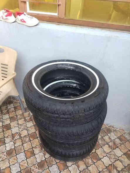 سلام عليكم تخم تاير جديدة والله لبحة شديتة حجم 195 65 15 سعر ١٩٠ بيهة مجل قليل مكان ديالى شهربان ***********
