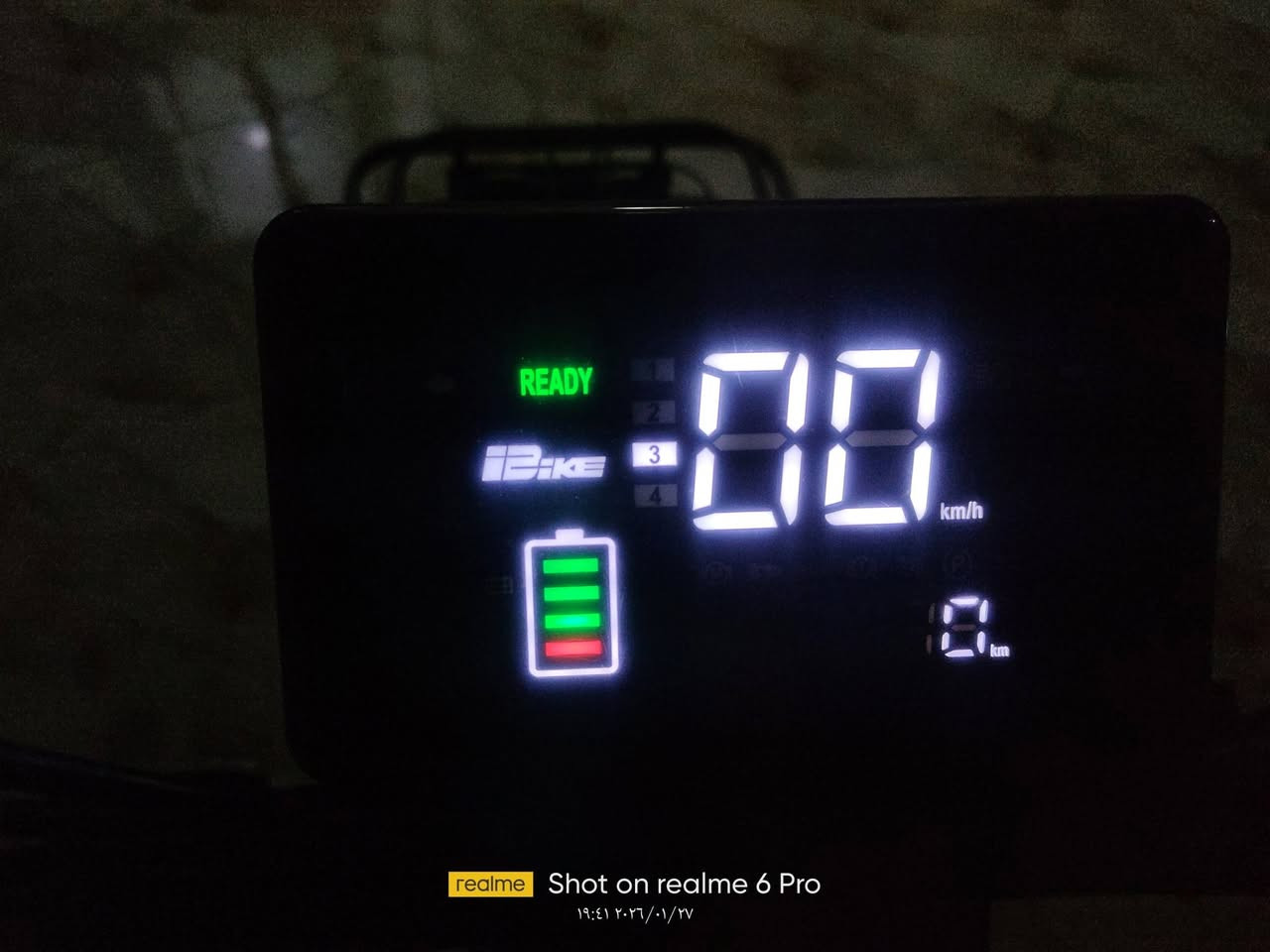 السلام عليكم 

دراجة شحن للبيع حجم 14 نظيفة ما مستخدمة حيل  كهربائيات كلها شغالة مكفولة ما بيها اي عيب .
مواصفات 
مثبت سرعة 
اربع نمر4️⃣ 
لايت زنون قوي 💡
اشارات ➡️يمين يسار⬅️ 
هورن 
بريكات امامي⬆️ خلفي⬇️ 
قويات دسك 
مرايات ➡️يمنا ويسرة⬅️ 
كشنات وسيباية مغلفات 
حاملة هاتف + USB
بايدرات جكات صغير وكبير خلفي مع تايرات
 سلة كبيرة 🗑️
فسفورات امامية وخلفية 
شاشة الكترونية تعرض الأعطال والمسافة 
تايرات جوبلس حجم 14 امامي خلفي نظيفات ما مستخدمات حيل
 ليدات اماميات ونشرات ➡️جانبيات⬅️ اربع بطاريات🔋 حجم وسط 
دراجة اقتصادية بالشحن 
شاحنة تفصل من يكمل شحن
سرعة  80   40  حقيقي 
مفتاحين لقفل التاير🔑 + مفتاحين🔑 للتشغيل + مفتاحين🔑 لفتح مكان البطاريات🔋 +بصمتين🫆  
تقنية بلوتوث📞 وصوت عالي 
جاملغات امامي خلفي فافون 
يدات نيكل احمر بلاديات🔴 
شحن يدوم يومين للأستخدام العادي ويوم للأستخدام المكثف 
لون اسمنتي على سماوي 🩵
دبلات خلفيات واماميات

السعر💵 300 وبي مجال مكان كركوك الحويجة الله يشهد سعره بالسوق هيج .للاستفسار الاتصال على *********** الله يشهد الدراجة انظف من الصور
