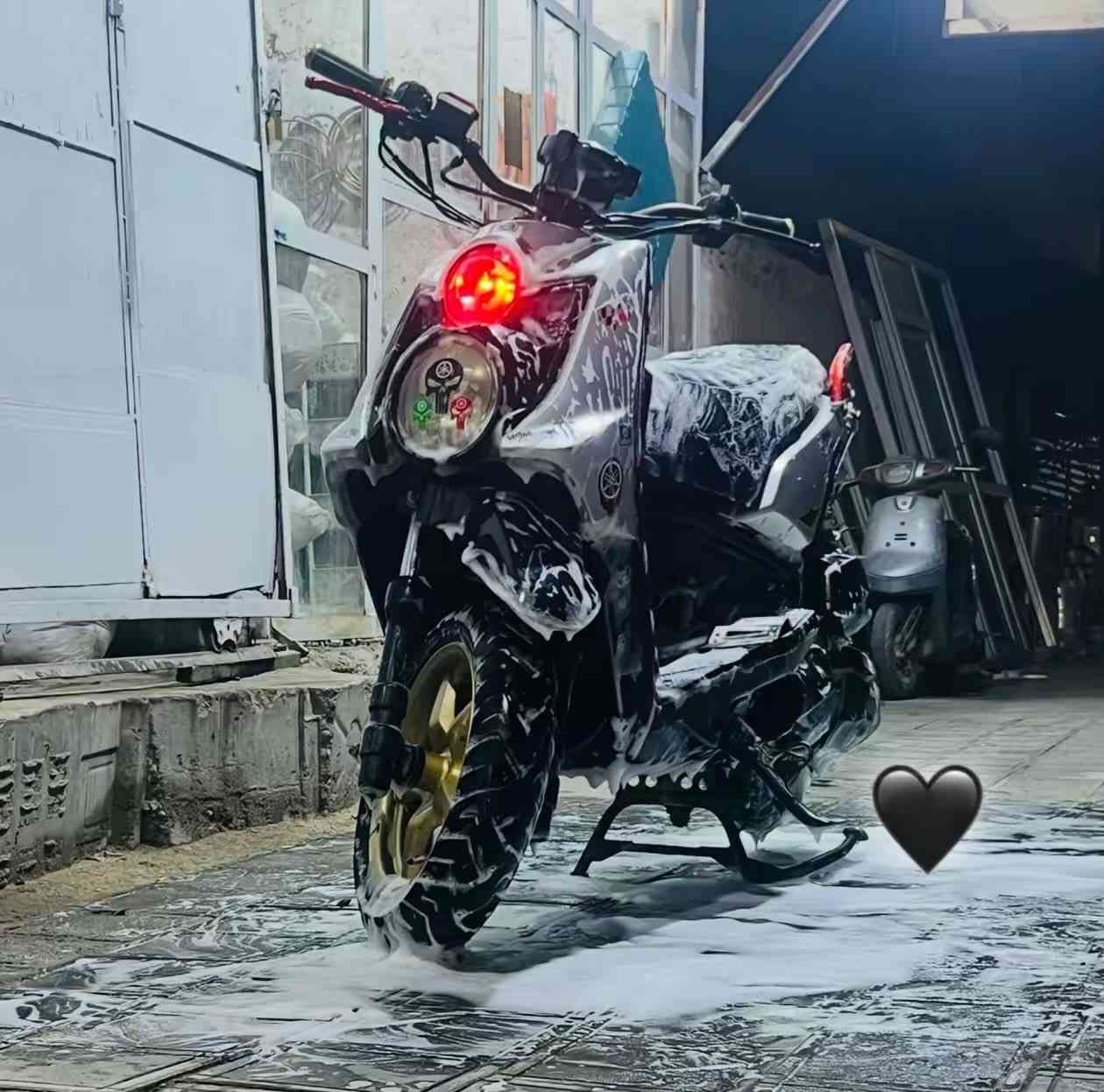 سكنس جبلي للبيع ***********
