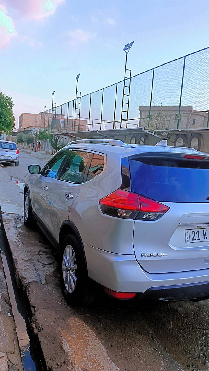 نیسان رۆک مودیل ٢٠١٧ دووبارجەی بویاغە 
شوین هەولیر
***********
*********** أربيل, العراق
