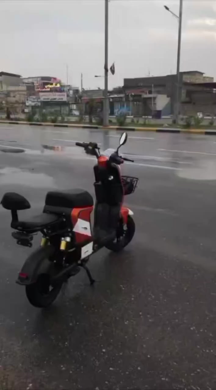 السلام عليكم
-------------------
دراجة شحن R9 الولي مديل 2024 
السعر 400 الف وبيها مجال

دراجة نضيفة استعمال قليل لون برتقالي 

دراجة بطاريات 5 الصغار 16 ابمير

البطايرات لا منتفخات ولا اي شي 

الدراجة توديك وين ما تريد

العنوان البصرة دور المحاربين

واتساب :  ***********
