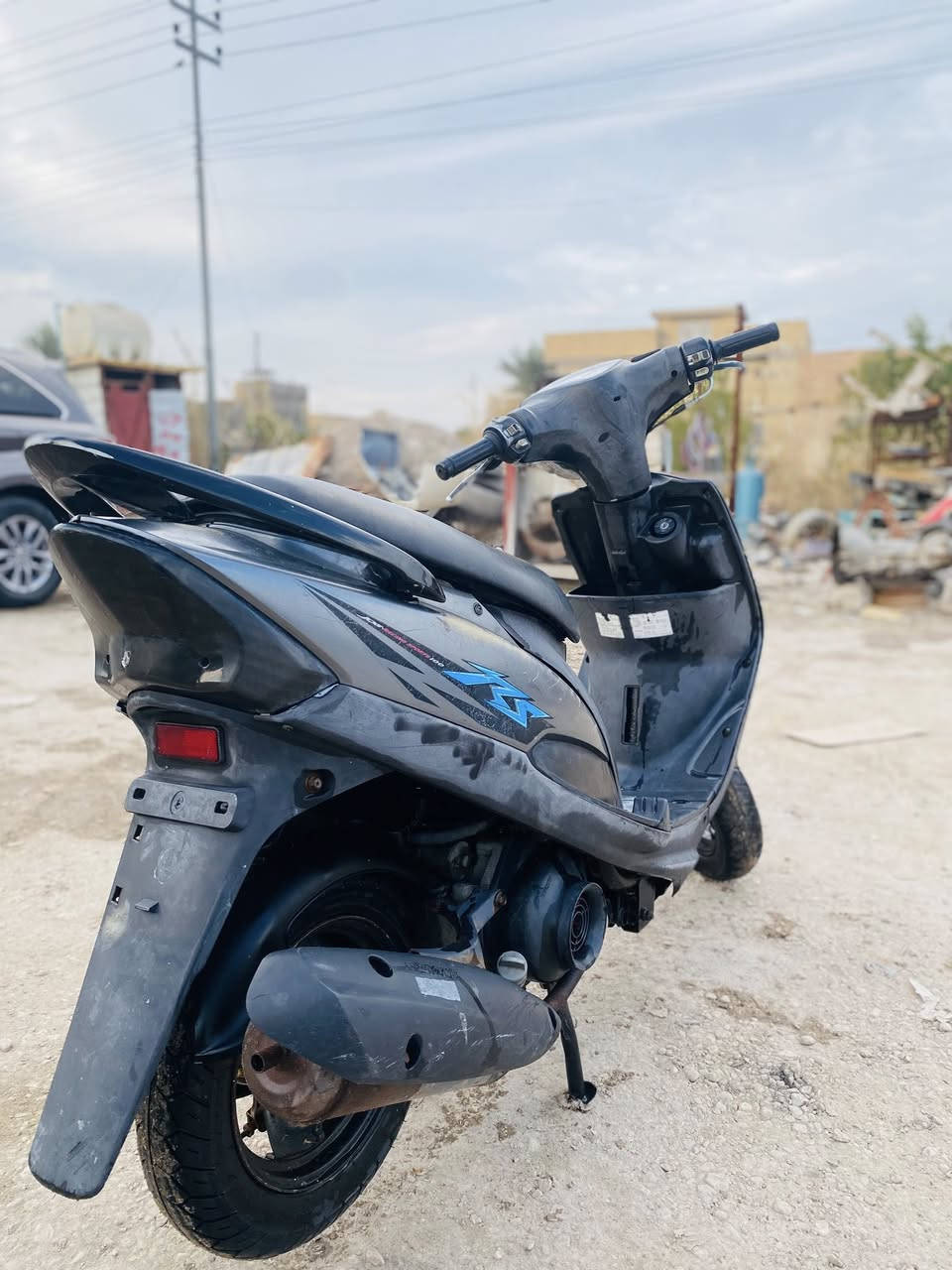 لسلام عليكم دراجه ماكس عدله بلاديه مال واحد متوازي سلف  وكابريته بلادي كفرات مكينه كله ختم واحد 
مكاني حله ابي غرق
سعر خاص 
***********
