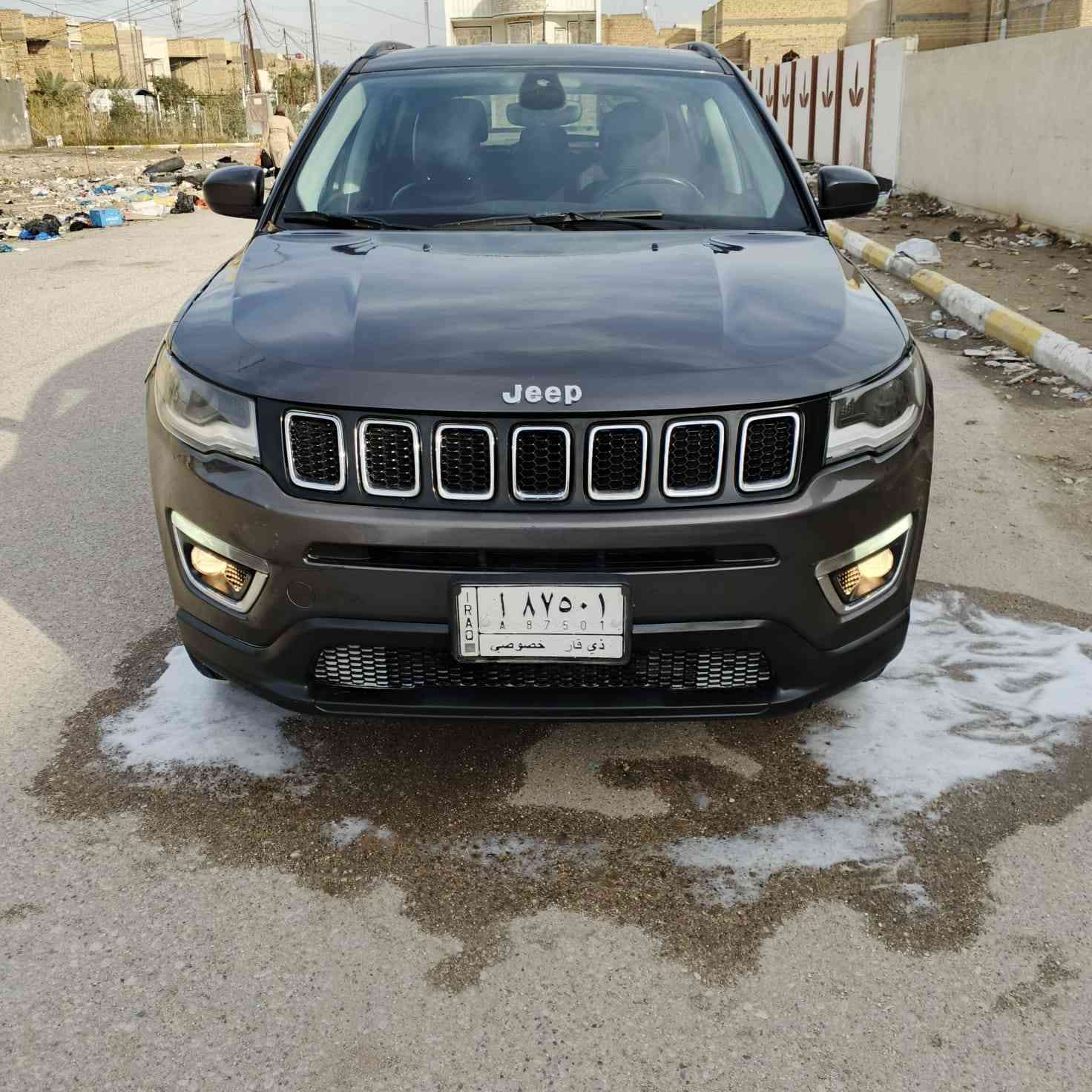 جيب كومباص 2018 وارد امريكي رقم ذي قار حره ماشيه 73 الف ضرر تبديل بنيد شرط الفحص غير البنيد فلوس الفحص عليه مواصفات تحكم ستيرن كشنات جلد كامره شاشه تبريد قطعتين مكان السياره ناصريه حي اور السعر 120 بيه مجال للاتصال ***********
