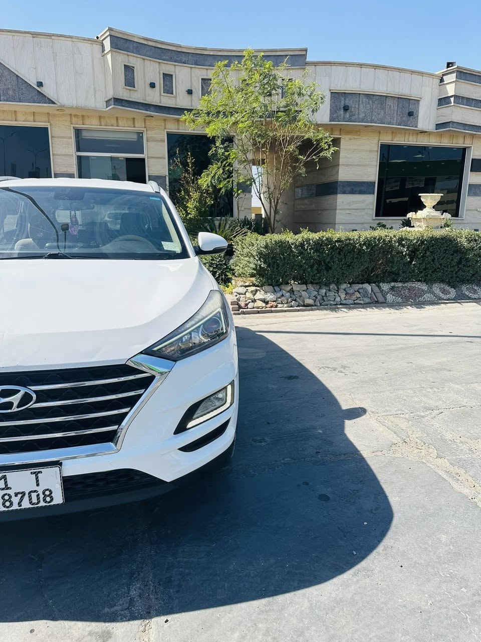 السلام عليكم توسان للبيع 19 كاصد اصلي حساسات امامي خلفي بغداد بسمي بدون صبغ فقط بارد صندوق بنيد *********** سعر 198 بيها مجال عنوان بغداد ناحية الوحده بسمايه
