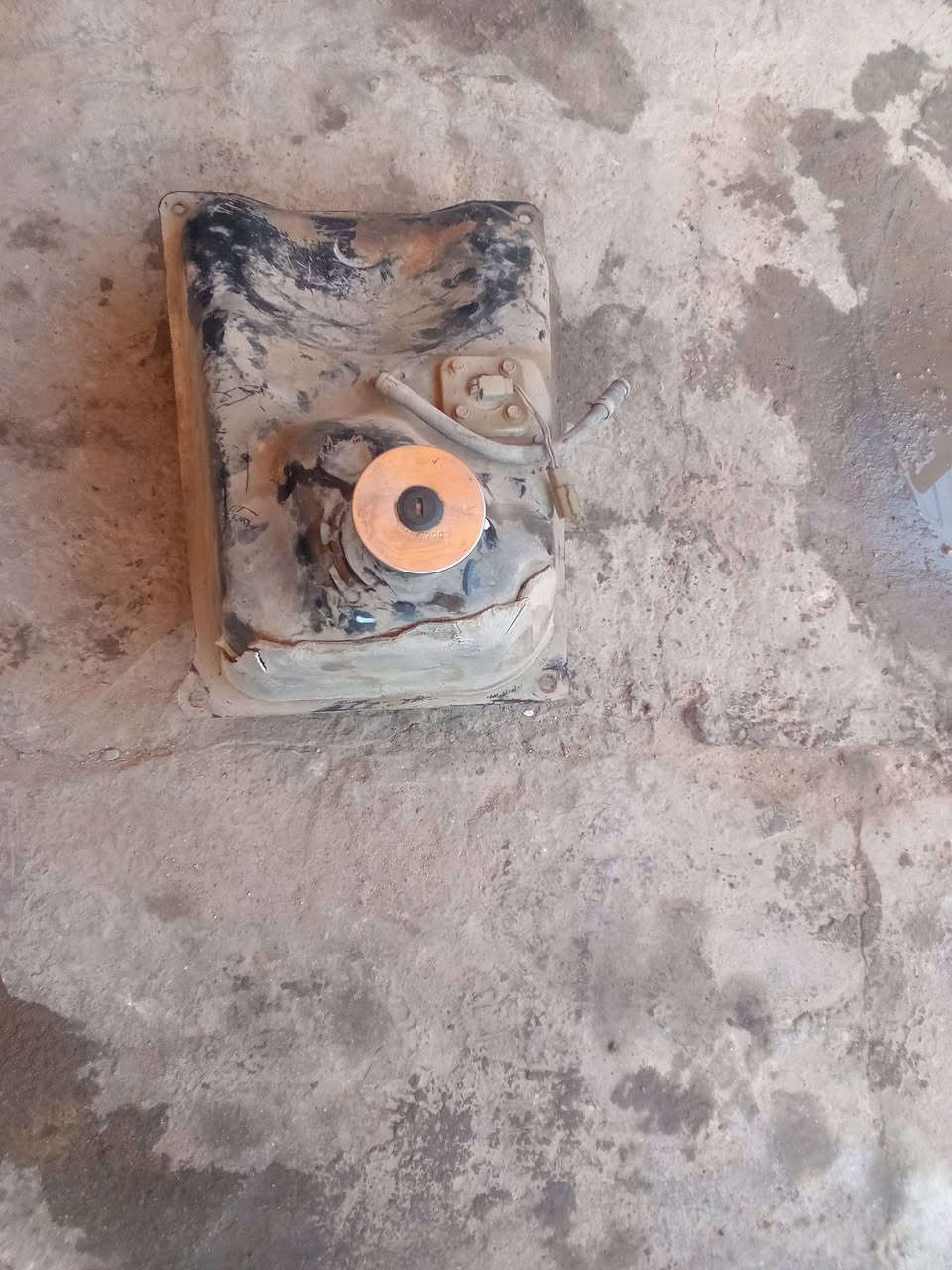 السلام عليكم شباب تم تفصيخ دراجة ماجستة تكرون دبل رون شتريد عندي اخوية عندي محرك كامل لاتنقيص ولاتبخير كامل فقط يخر اصورولفات للبيع مع شوتة وكابريتر ودبلات وكلجات جدد الله يشهد الي يفيدة يراسلني عندي كفرات بجم قماجي جنطة جوزة تأيرات عنابير افجوج شيعجبك موجود ظفيرة عقل العنوان الدورة الطعمة شباب هذا رقمي ***********مصطفى
