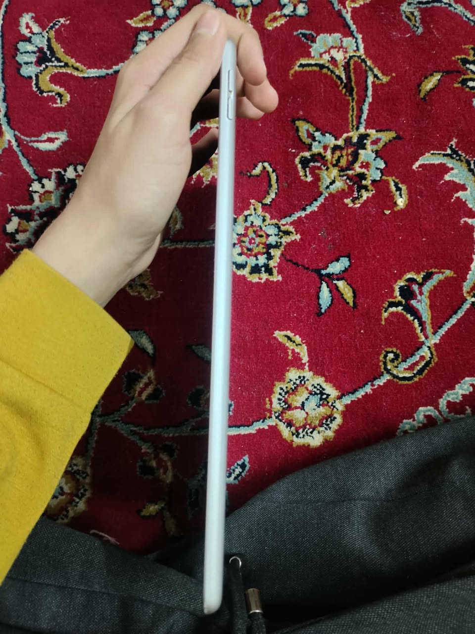 سلام عليكم ايباد ٩ ذاكره ٦٤ مامفتوح بي فطر بل كلاس زغير كما موضح بل صوره مامور بل شاشة  ريد مراوس جتي او بوكو  بطاريه لايباد تسعينات مكاني بغداد لامين ثانيه تواصل فقط وتساب رقم ***********
