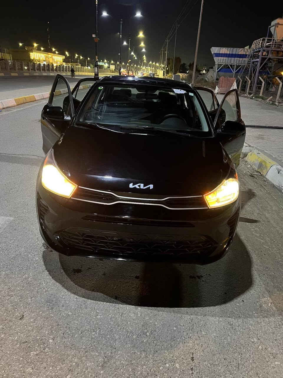 ريو 23 امريكي ممرقمه بيه قطعة وحده والباقي بارد محرك دوش 1600 والكير 6 نمره بدون ايرباك كله سليمه مكان السياره بعقوبة التحرير  السعر 80 //***********
