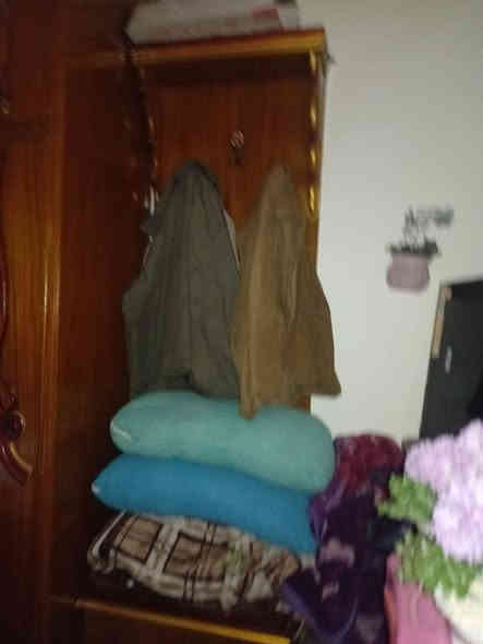 غرفه للبيع جديده
سعر 650
***********
***********
