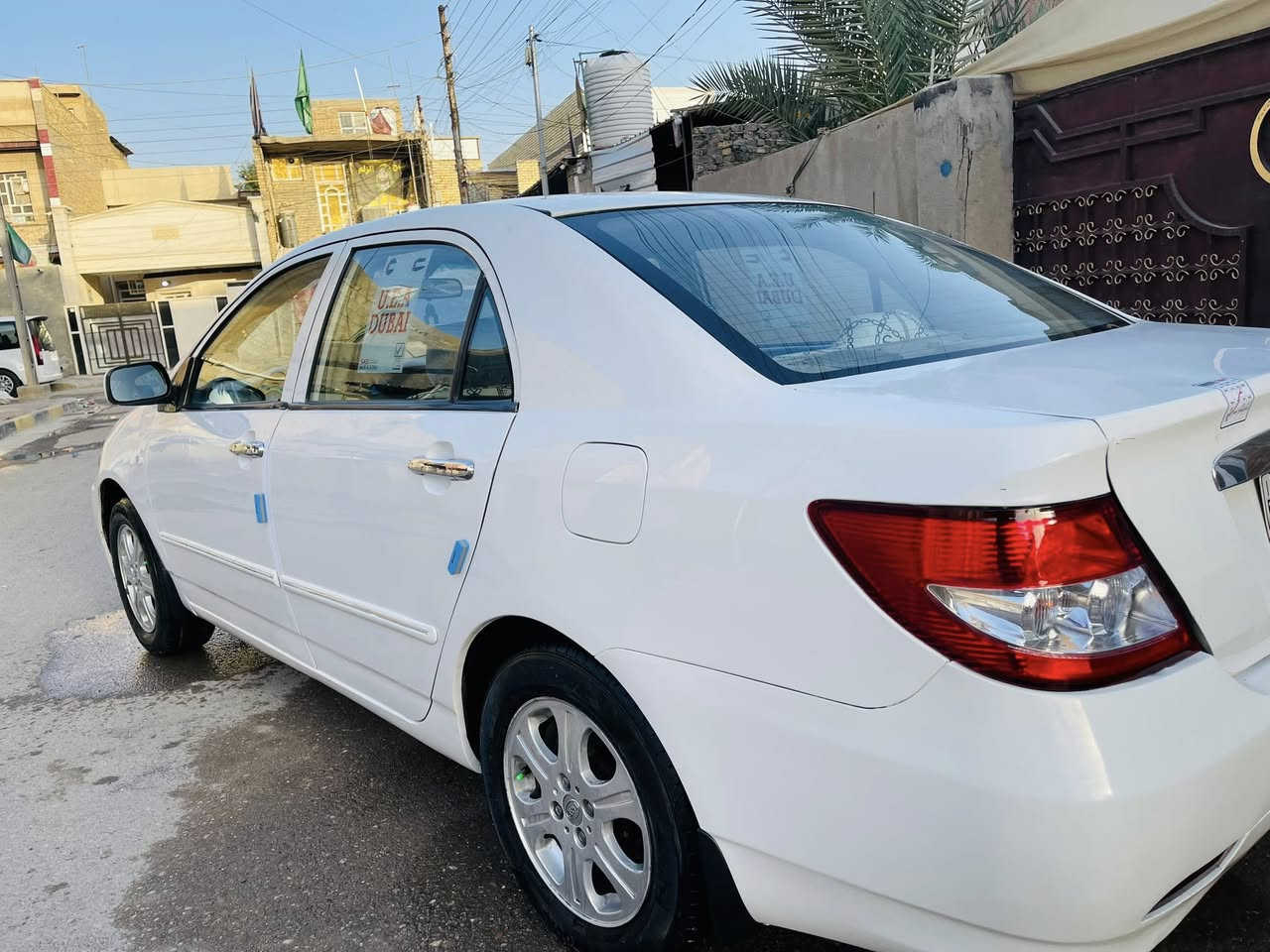 سلام عليكم
بيوايدي F3 كير عادي 
موديل 2011 مسجله 2010
كير ومحرك خير من الله تبريد ثلج 
صدر جديد كهربائيات كلها شغاله جام كهربائي 
 مكفوله من الظربه بيها الهلالات معمره
السعر 57 مكاني بغداد 
 ***********
