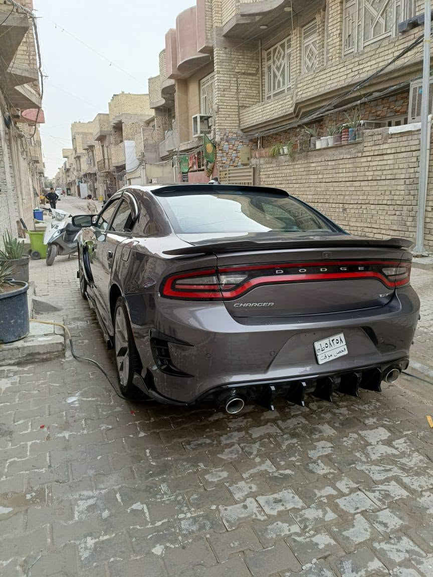 السلام عليكم
دوج تشارجر 2023 GT دخول جديد  
وارد أمريكي
ماشية 57 الف
بيع فقط بدون مراوس موصفات ال GT معروفه محرك 3600  فول ماعده الفتحة تحكم ستيرن شاشه جبيرة وبيها بعد مواصفات حادثها جاملغ وباب الخلفي السيارة جاهزة من كلشي كير ومحرك مكفولات مكانها بغداد 
 للاستفسار  الاتصال ع الرقم او واتساب 
*********** 
***********
