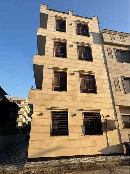 عقار للبيع زيونه محله 712 تحتوي على 4 شقق المساحه 60 متر الوارد   3 مليون الاستفسار *********** بغداد
