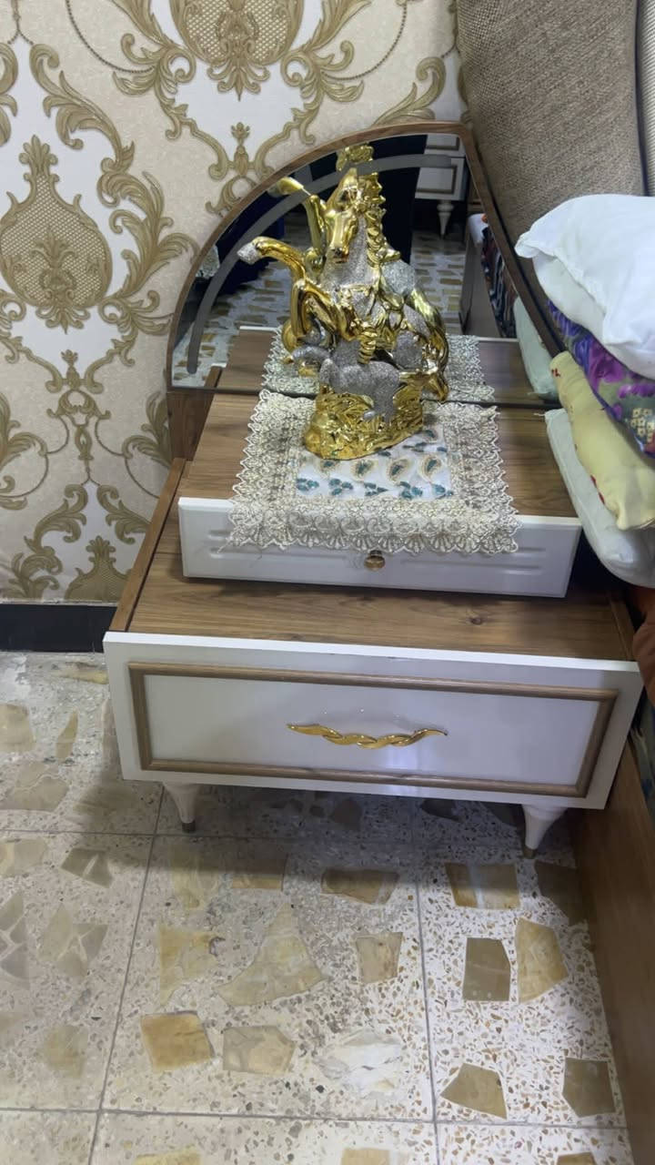 غرفه للبيع 
تكمه جديده درجه اولى مابيها اضرار سعر مليون⭕
عنوان زعفرانيه @إشارة


**إذا كنت صاحب هذا الإعلان وتريد حذفه لأي سبب، رجاءا أرسل رسالة إلى الدعم الفني**