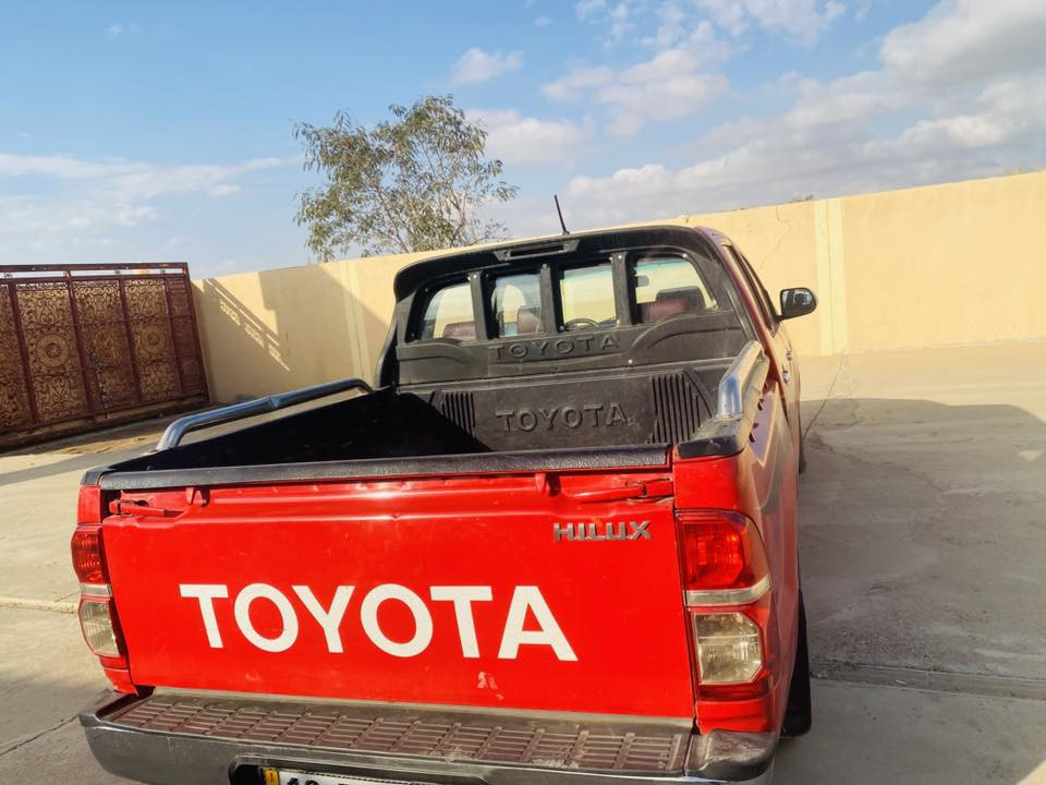 سلام عليكم ورحمة
بكم عذاري موديل 2012

بيه صبغ ربع باب الخلفي

المحرك بي رخاوه 

الون دم الغزال 

  شاصي 12كير عادي

رقم نينوى السنويه نافذة ٢٠٣٠

  كابون بانزين 

سياره جديده 

تواير اربعه جديد 

وسياره احله من صور 

ويل كروم 

داخله ماروني وصاج 

سياره جاهزه من كلشي 

سعر 163

***********
