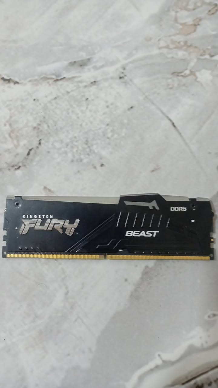 السلام عليكم
عندي ٣ رامات ddr5 
DDR5 16 Gb 5600Mhz KimTank 
DDR5 16 Gb 5200Mhz KimTank  
DDR5 8 Gb  5600 Mhz kingSton   
رايد مراوس 32 =16+16 نفس 
الي عنده يراسلني


**إذا كنت صاحب هذا الإعلان وتريد حذفه لأي سبب، رجاءا أرسل رسالة إلى الدعم الفني**