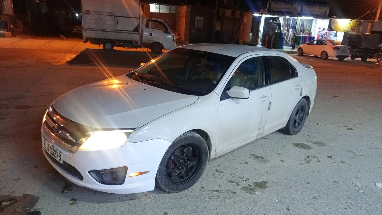 فورد فوجين موديل 2012سنوي جديد فيه قطعتين صباغ مكانيك ستي بستون سعر 80 موجود في سليمانيه رقم الهاتف ***********
