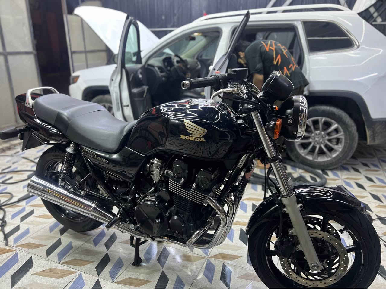 السلام عليكم دراجهCB750
محرك750cc
الدراجه بحاله الوكاله ما بيها نقص برغي مكفوله كفاله عامه
اوراق كامله مدفوع كمركها عمارة, ميسان


**إذا كنت صاحب هذا الإعلان وتريد حذفه لأي سبب، رجاءا أرسل رسالة إلى الدعم الفني**