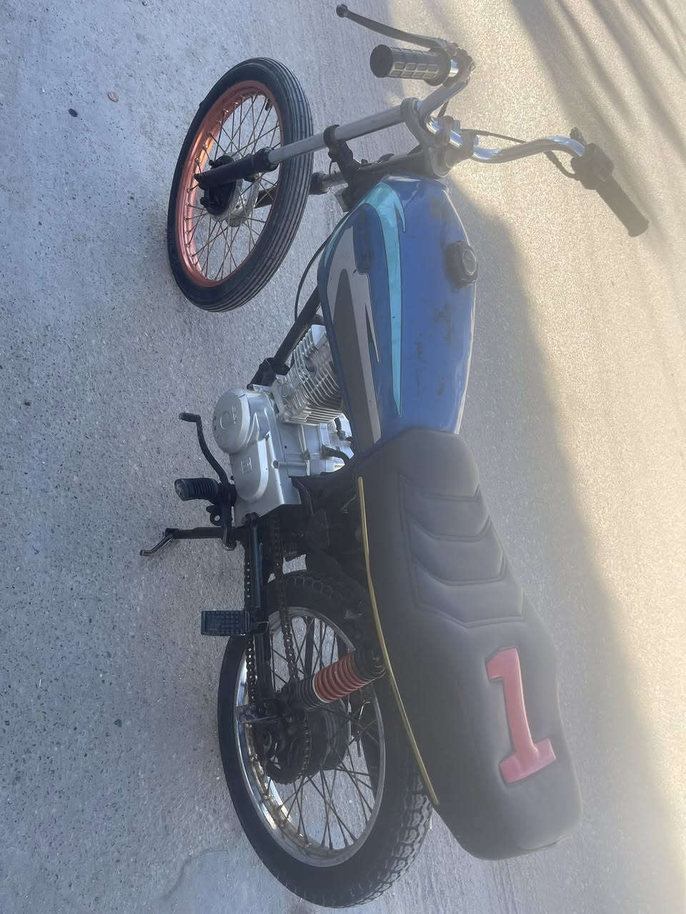 ‏العنوان بصره أوراق موديل 12 وخمس 500 بيها مجال***********
