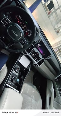 سيرنتوا عارضهه لبيع  2023   كفاله عامه من كلشي سياره ماشيه ٣٠   078303...