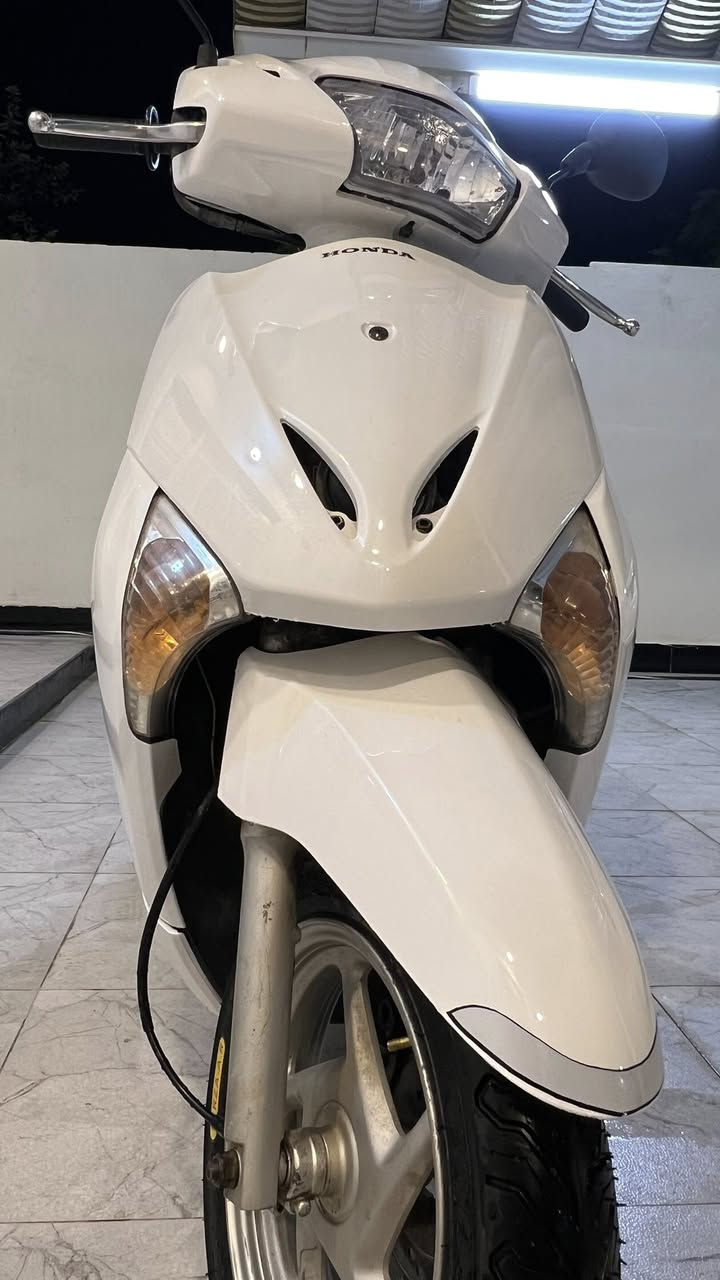 ليدي للبيع *********** 
سعره ٨٥٠الف
