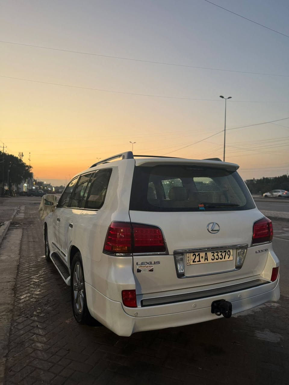 لكزز 2011 مكفوله من الصبغ ماشيه 145كيلو
السعر 35 يعني 350 ورقه مكان السياره حي الجهاد
للاستفسار ***********
